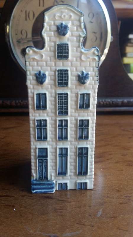 KLM Blue Delft's house no 56